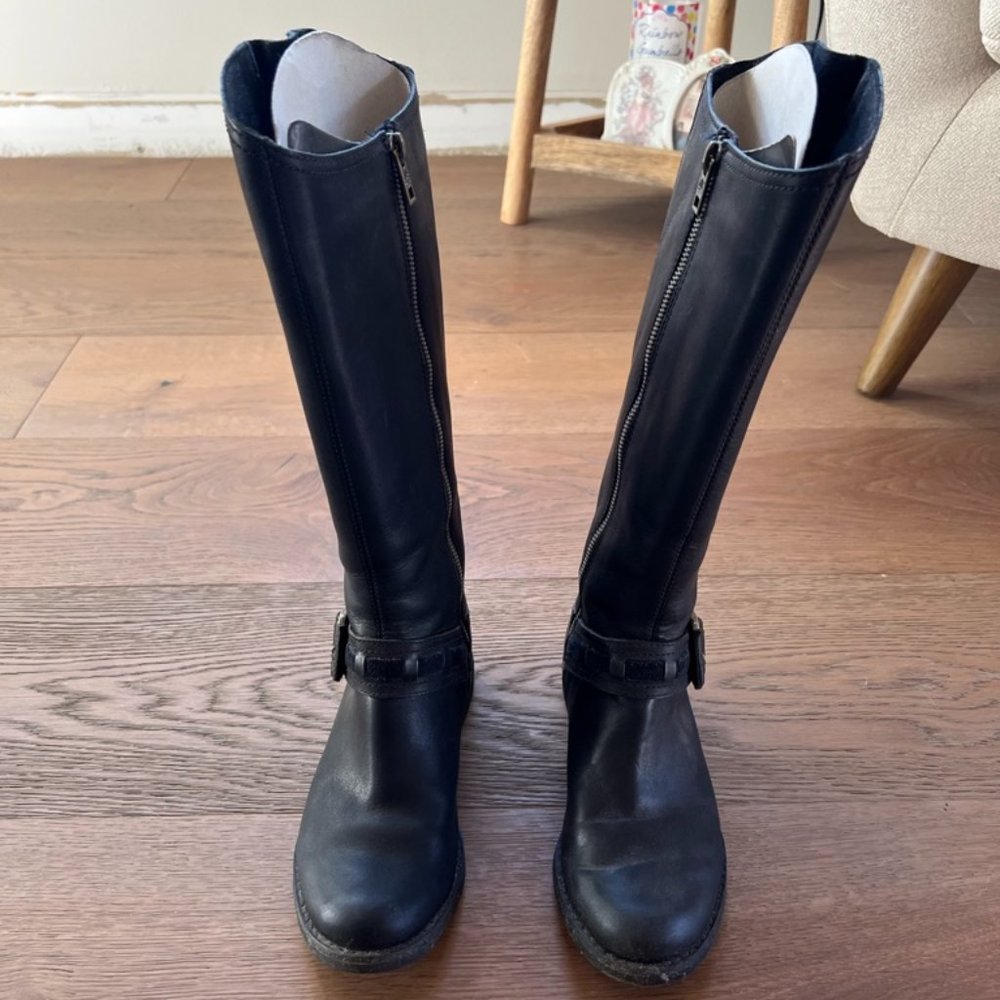 Timberland black boots